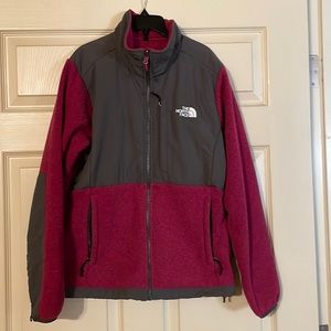 Classic, maroon heather black, Denali fleece north face zip up like new Medium